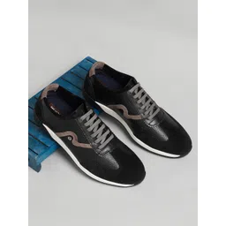 EZOK Men Black Textured Leather Sneakers-picture-20
