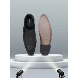 EZOK Men Woven Design Leather Slip-On Sneakers-picture-31