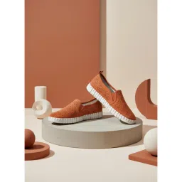 EZOK Women Trendy Casual Loafers - Tan-picture-17