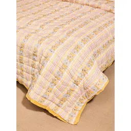 Fabindia Aasyra Yellow Cotton Printed Double Quilt image 4