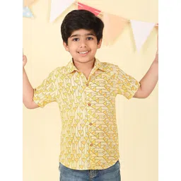 Fabindia Boys Printed Casual Shirt image 1