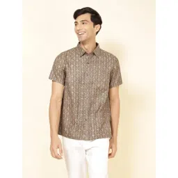 Fabindia Brown Straight Fit Printed Shirt-picture-24