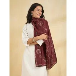Fabindia Deep Red Geometric Stole-picture-41