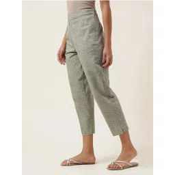 Fabindia Grey & Green Cotton Printed Cropped Pants image 3