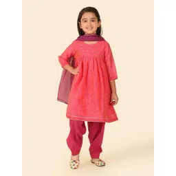 Fabindia Kids Pink Printed Kurta Salwar Set-picture-23