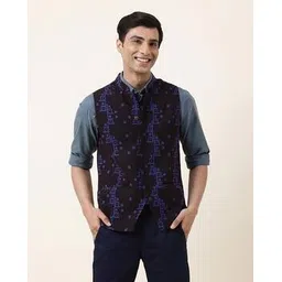 fabindia Mandarin-Collar Slim Fit Nehru jacket-picture-33