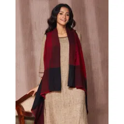 Fabindia Maroon Wool Regular Fit Checked Shrug-picture-26