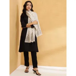 Fabindia Off White Printed Stole image 2