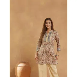 Fabindia White Cotton Kalamkari Printed Slim Fit Short Kurta-picture-40