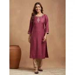 Fabindia Wine Embroidered Three-Quarter Sleeves Kurta-picture-38