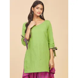 Fabindia Women Green V-Neck Pure Cotton Kurti-picture-10
