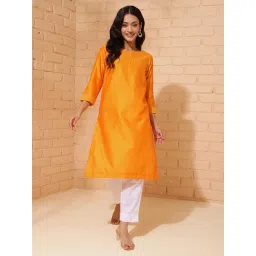 Fabindia Yellow Embroidered Straight Kurta image 5