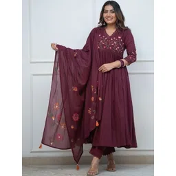 Fabinn Women Floral Embroidered Panelled Thread Work Pure Cotton Kurta with Trousers & With Dupatta-picture-32