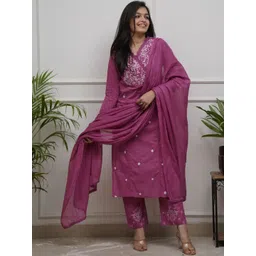 Fabinn Women Floral Embroidered Regular Thread Work Kurta with Trousers & With Dupatta-picture-27