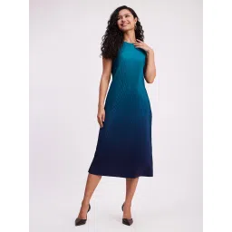 Fablestreet Green Pleated Shift Dress image 4