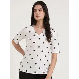 FableStreet Women Polka Dots Printed V-Neck Slim Fit T-shirt-image-23