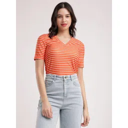 FableStreet Women Striped V-Neck Pure Cotton Pockets T-shirt-picture-18