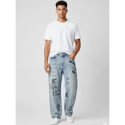 FANZI Men Comfort Straight Fit Mid-Rise Light Fade Jeans-picture-13