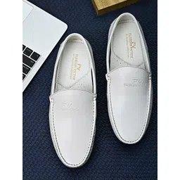 Fashion Victim Men White Textured Slip-On Sneakers-picture-10