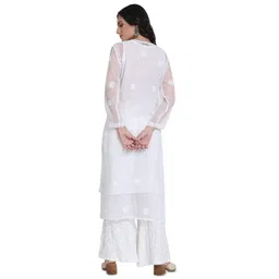 FashionChikan Art Women Ethnic Motifs Embroidered Regular Chikankari Kurta with Palazzos image 3