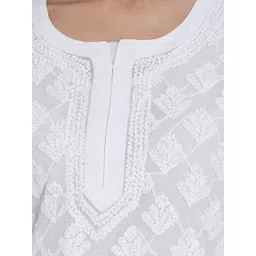 FashionChikan Art Women Ethnic Motifs Embroidered Regular Chikankari Kurta with Palazzos image 4