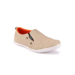 FAUSTO Men Cream-Coloured Solid Lightweight Slip-On Sneakers-picture-25