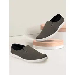 FAUSTO Men Grey Solid Lightweight Slip-On Sneakers-picture-21