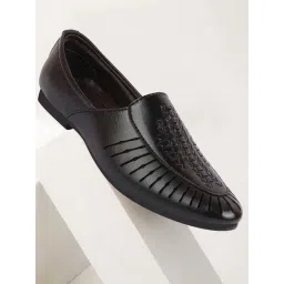 Fausto Men's Black Casual Juttis-picture-15