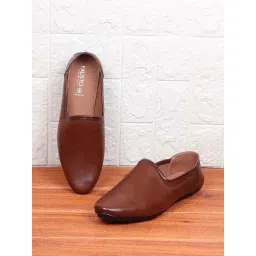Fausto Men's Tan Casual Juttis-picture-34