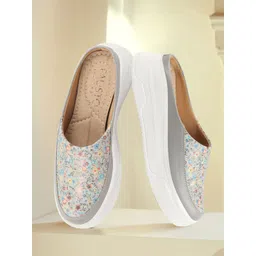 FAUSTO Women Printed PU Slip-On Sneakers-picture-32