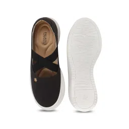 Fausto Women's Black Wedge Pumps image 3