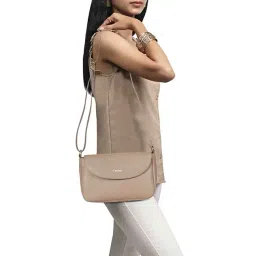 Favore Peach Solid Small Sling Handbag-picture-35