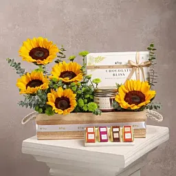 Festive Diwali Blooms N Treats Hamper-picture-26