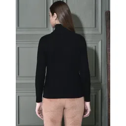 FFU Women Ribbed Pullover image 2