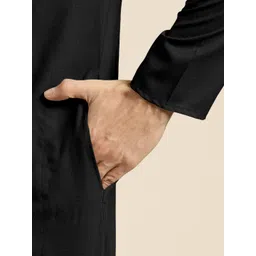 Fifth U Men Thread Work Kurta image 5