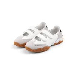 FILA Women Colourblocked Sneakers-picture-35