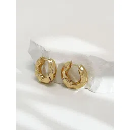 FIMBUL Gold-Plated Textured Circular Shaped Hoop Earrings-image-1