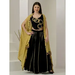 First Resort by Ramola Bachchan Women Embroidered Longline Shrug-picture-27