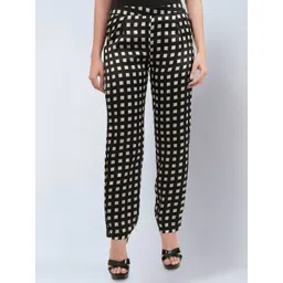 First Resort by Ramola Bachchan Women Smart Geometric Printed Mid-Rise Trousers-picture-41