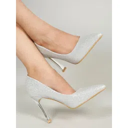 Flat n Heels Women Silver Pumps-picture-22