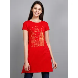 Fleximaa Women Red & Gold-Toned Printed Longline Top-picture-19