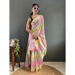FLOURIOUS Striped Saree image 2