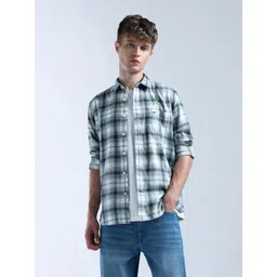 Flying Machine Men Buffalo Checked Spread Collar Pure Cotton Casual Shirt-picture-15