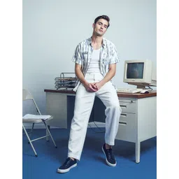 Flying Machine Men Relaxed Fit Printed Spread Collar Casual Shirt-picture-24