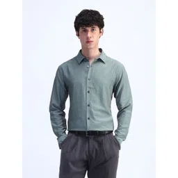 Flying Machine Men Solid Spread Collar Formal Shirt-picture-28