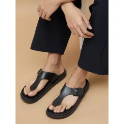Forca by Lifestyle Men's Black T-Strap Sandals-picture-34