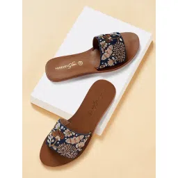 Forever Glam by Pantaloons Women's Blue Ethnic Sandals-picture-40