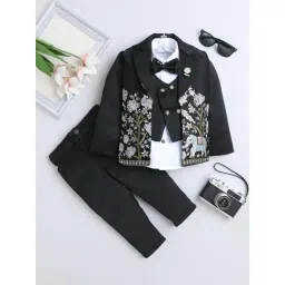 Fourfolds Boys Black Embroidered Clothing Set-picture-38
