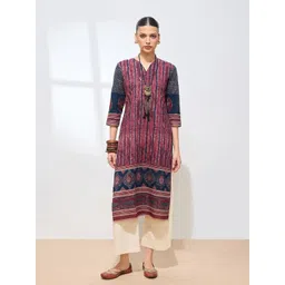 Fourleaf Women Batki & Ajrakh Printed V-Neck Cotton Straight Kurta-picture-12