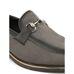 FRANKROMELLO Men Textured Loafers image 4